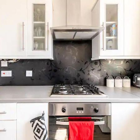 Castle View 2 Bedroom Apartment In Town Centre Hastings Exterior photo